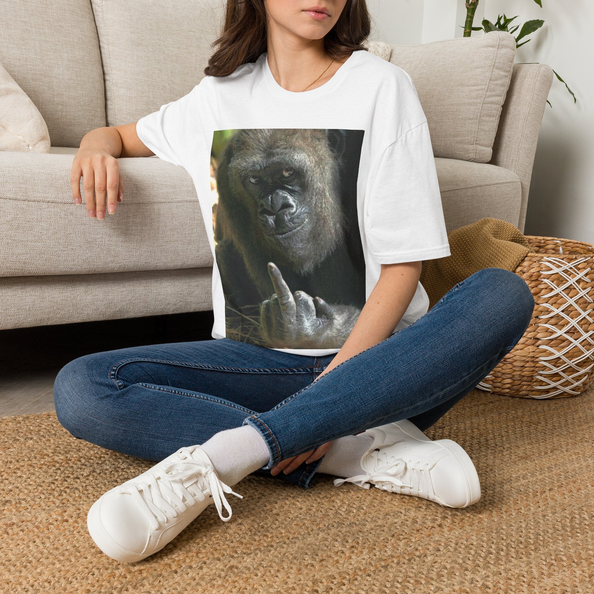 Gorilla Middle Finger - T-Shirt